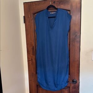 Cali Dreaming Blue Sleeveless V-Neck Dress with pockets size M made in USA